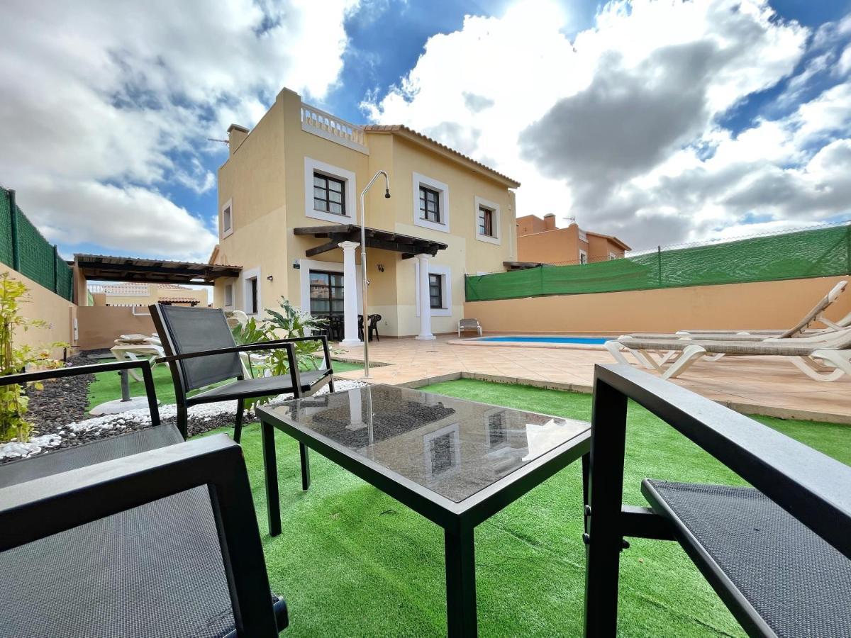 Ftv Holidays Homes Corralejo Exterior photo